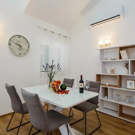 Milena-with A Pool Apartment Trogir