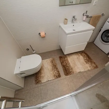 Milena-with A Pool Apartment