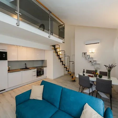 Milena-with A Pool Apartment *