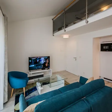 Milena-with A Pool Apartment *