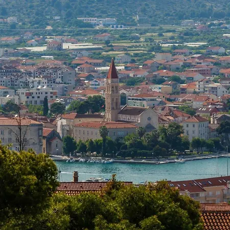 Apartamento Milena-with A Pool