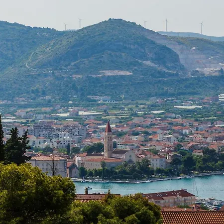 Milena-with A Pool Daire Trogir