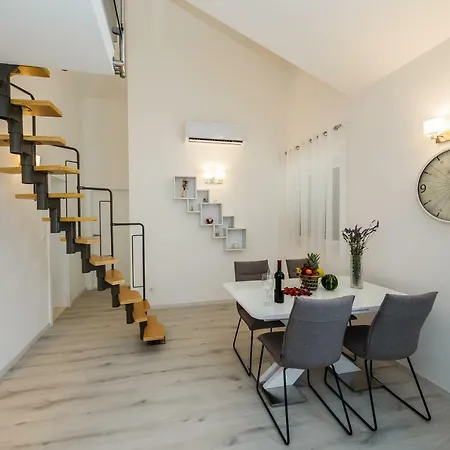 Appartamento Milena-with A Pool